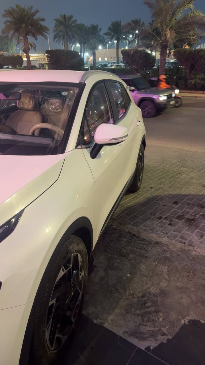 سلام عليكم سبورتج 2025 خليجي مكفوله كفاله عامه فول سياره عده البنوراما سعر 23 الف او بيه مجال قليل مكان سياره بغداد ***********
