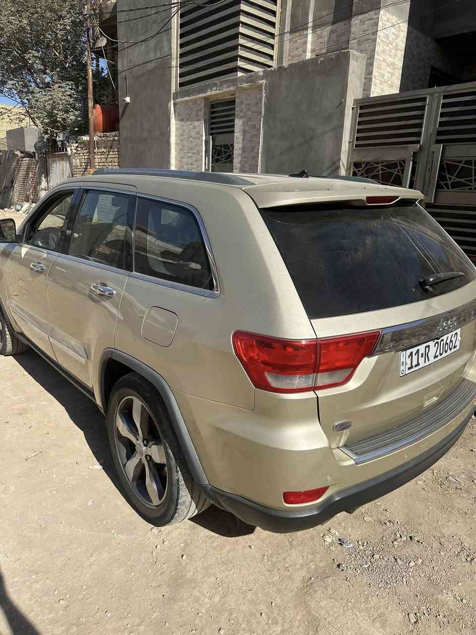 جيب لاريدو اوفرلاند هيمي 2012كفالة عامة من ضربة وصبغ والبارد كلين تايتل سيارة فول ١/١شنو البالك بيه وسيارة جديدة ماشية 77. ألف لونه ذهبي يخبل صافي سيارة جاهزة برغي نقص مابيه محرك علوكالة مامفتوح سعره 137مكانه الديوانية وهاذا رقمي ***********
