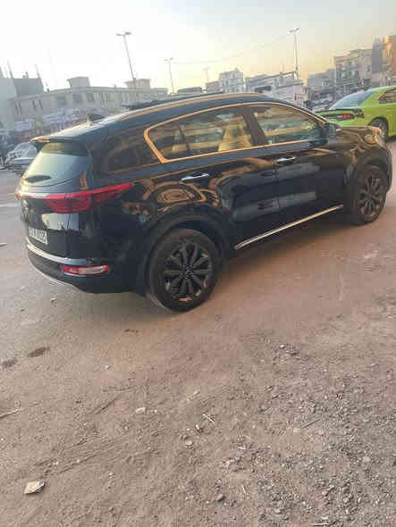 سلام عليكم  
كيا سبورتج للبيع موديل 2018
 وارد امريكي فول ماعدا البنراما
حادثها جاملغ وبنيد فقط 
مكينه 2400 
ماشيه 72
بصمة تشغيل وبصمة وابواب 
كشن جلد كهربائي تدفئة وتبريد 
الداخل نظيف

السعر ( 162)
*********** ابو ملاك

