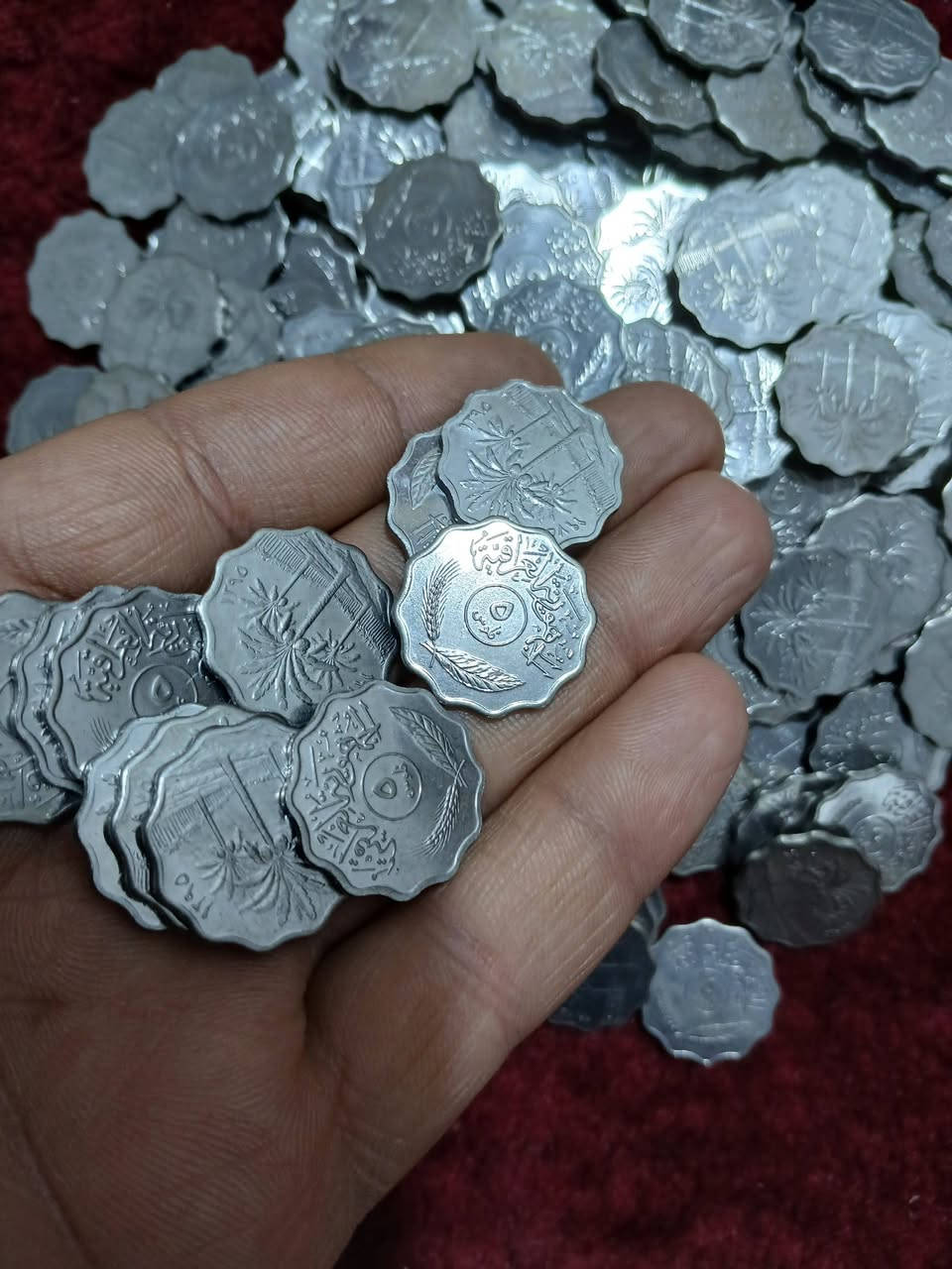 عملاات النخيل غير مستخدمه 
كل ١٠٠ قطعه بسعر ١٥ الف 
متوفر  ٤ فئات 
٥ فلس
١٠ فلس
٢٥ فلس
٥٠ فلس يوجد توصيل لكل المحافظات


**إذا كنت صاحب هذا الإعلان وتريد حذفه لأي سبب، رجاءا أرسل رسالة إلى الدعم الفني**