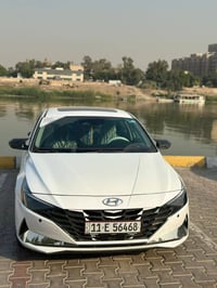 النترا هايبرد 2023 1/1 السيارة كلش حلوة ومعتني بيها  تبريد ثلج والسيار...