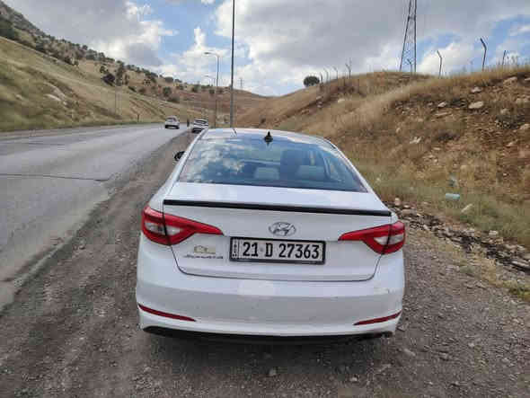 سلام عليكم  سوناته موديل 2016
رقم سليمانيه بسمي تريد وكاله تريد تحويل
وارد أمريكي  حدثه قبق الجنطه وداخل شبر عل حوض السبير فقط وبيه تشليع بل قماره شي بصيط
ماشيه 94 مكينه 2400 جيتي أي 
باتري جديد  تخم تاير جديد حديدية  جديده
تبريد ثلج ❄ زنون  أصلي   تاب أندرويد  كامره  خلفيه    السياره خير من الله   ماعيزه شي  السعر 122 وبيه مجال العنوان نجف  *********** 

مو النجف
