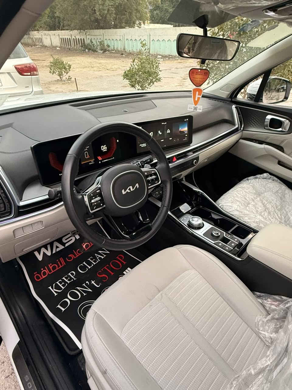 سورنتو 25 وكالة الدولية
العداد 10000
6 سلندر فول مواصفات عدا الجلد 
مكفولة 
للاستفسار ***********
