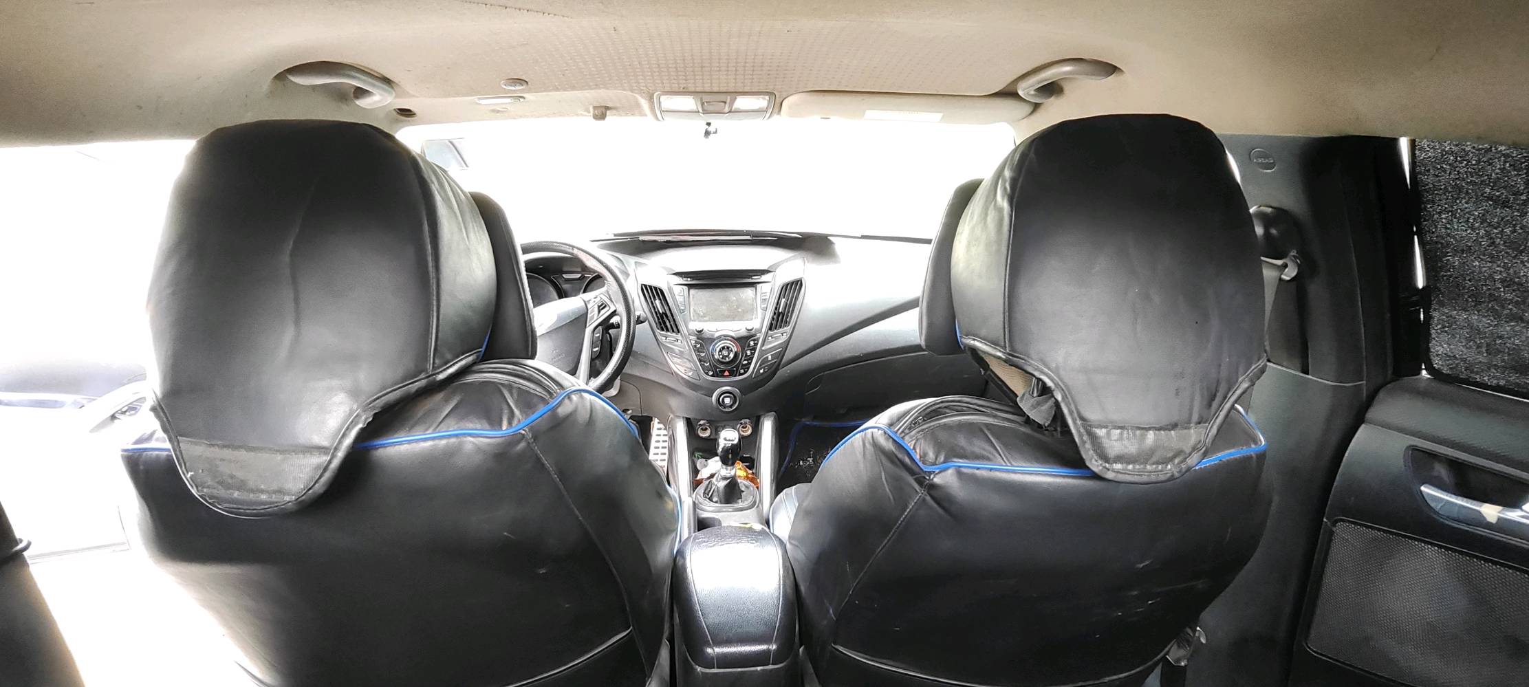 مكلف مكلف مكلف بالنشر للبيع أو مراوس..
سيارة ڤولستر كير عادي 7 نمَر وارد أمريكي مكينه 1600gdi تربو فول عدا الفتحة  .. 

ملاحظة/ ولا قطعة بيها مبدلة + بيها صبغات بسيطة جداً.. 

موديل 2013  رقم قادسية.. 
گير
مگينه
حدادية يوم 9 برمضان بدلتها
تبريد 
خيرررررررررر من اللَّه.. 
سنوية منتهية مكانها نجف 
للأستفسار الاتصال على الرقم  ( ***********) 

السعر 72 وبيها مجال للطيبين