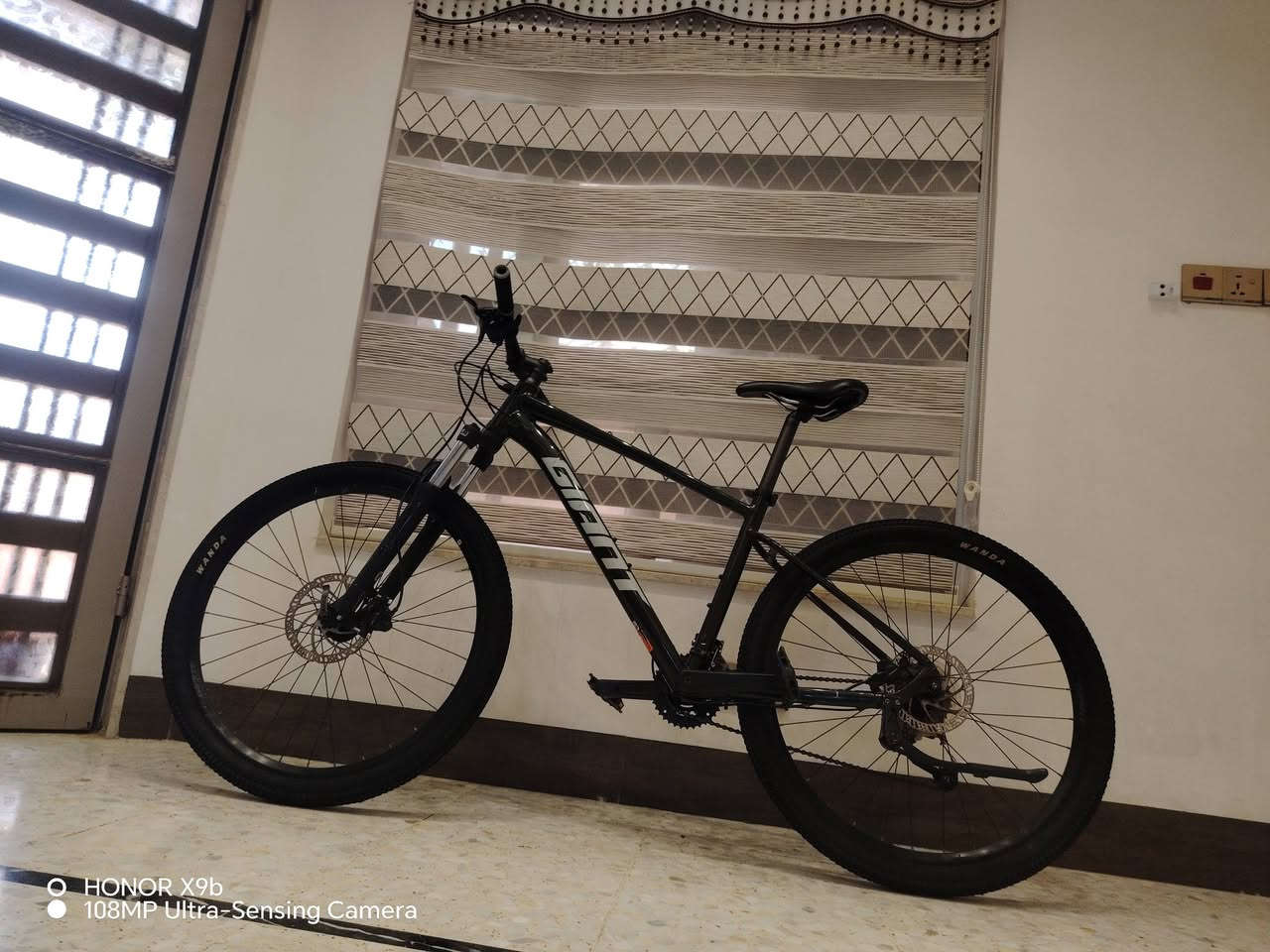 ابيع بيسكل جبلي فول بركات دسك و دهن كير تسعه نمر البيسكل كلش نضيف *********** ////***********
