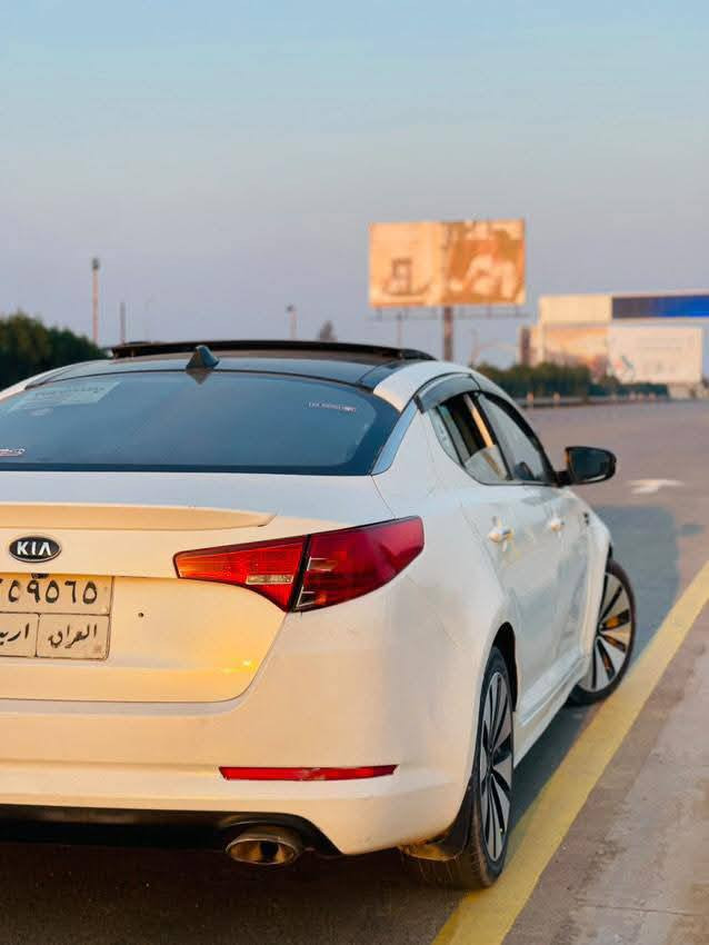 سلام عليكم اقرة التفاصيل اذا تعجبك تعال شوفها واهلا وسهلا بل جميع 
السعر ١٠٠ وبيه مجال
كيا اوبتما 2012 وارد خليجي لون ابيض رقم اربيل بسم كردي سنويه لل2027
سياره كاعده نصبتها حلوه ماشية 200 الف محرك ٢٤٠٠ دوش 
السياره جاهزه محرك وكير مشروطات
تبريد ثلج منضومه جديده حداديه ٨٠٪
كهربائيات كلها تمام /// 
السياره صبغ حزام وبيها ضربات ثنين
وحده بجاملغ الوره شي قليل من الحوض
والثانيه بجاملغ الكدام بيها تصليح بسيط بداية الغد ما واصلة للشواصي
السياره مكفوله من گلبة وتجية وكص وشواصي وعل فحص 
مواصفاته فول VIP أعلى فئة
بانوراما 
بصمات تشغيل وأبواب
كشنات جلد بيجي بلادي / شفتات/ تحكمات ستيرن/ لدات اماميه/ خزن ميموري كشنات كهرباء/ تبريد بيانو/ ثلاجة/ تبريد قطعتين السياره فول للأخير
السعر ١٠٠ وبيه مجال 
مكاني بل نجف
وهذا رقمي ***********
ونعتذر عل اطالة 
تحياتي للجميع حبايب ♥️ النجف, العراق
