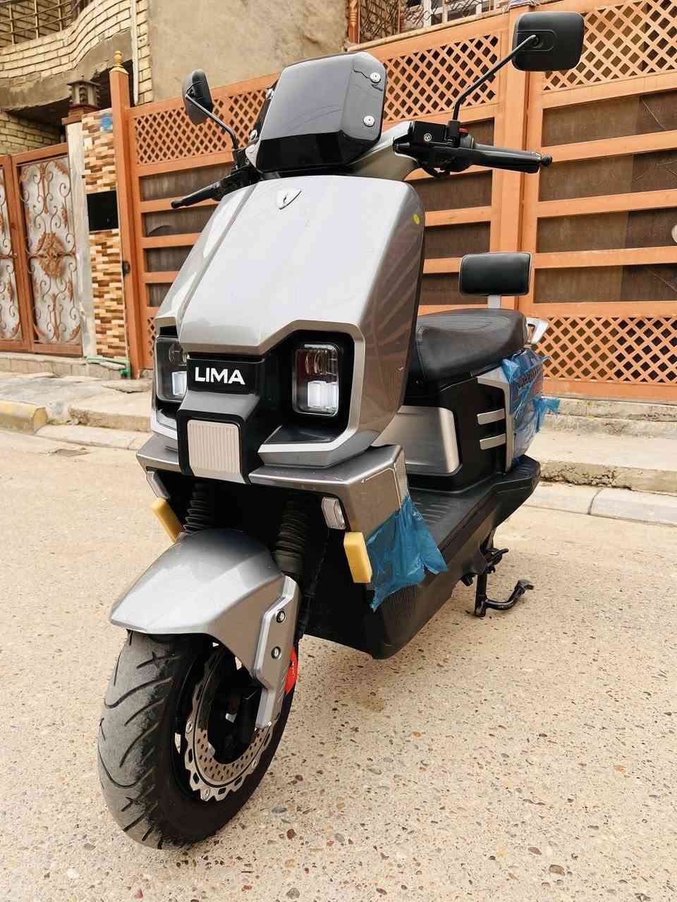 سلام عليكم ورحمه الله وبركاته
دراجه شحن نوع ليما 2026 
ملف 2000 بطاريات 6 كبار مسطره 
سرع 3 السرعه الحقيقه 85 
ضد المي وتر بروف بصمتين سويجين  السعر 900وبيه مجال  مكاني بغداد الزعفرانيه 
***********
