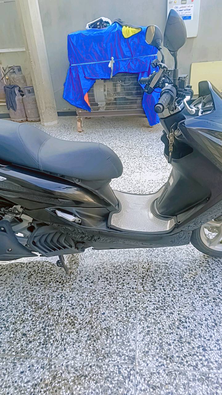 سلام عليكم  دراجه #ماجسته S ياباني الاصلي نوزل خطين ستان كهربائي شلعه معدله  مال جناي اخذته بشهر 11كما موضح بالعقد الشراء  السعر 13$  والاستفسار*********** المكان بغداد