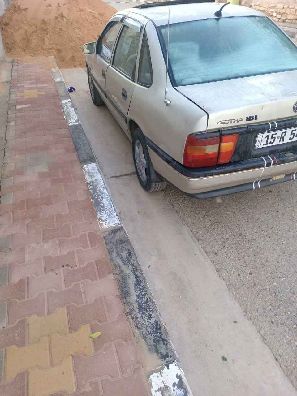 يالله سلام عليكم للبيع فكتره موديل 91 سنويه 2030 بسمي تحويل مباشر تخم تاير صدر جديد اترايك للبصره يساره بعد احلا من صور مكان سياره رمادي اجويبه ***********
