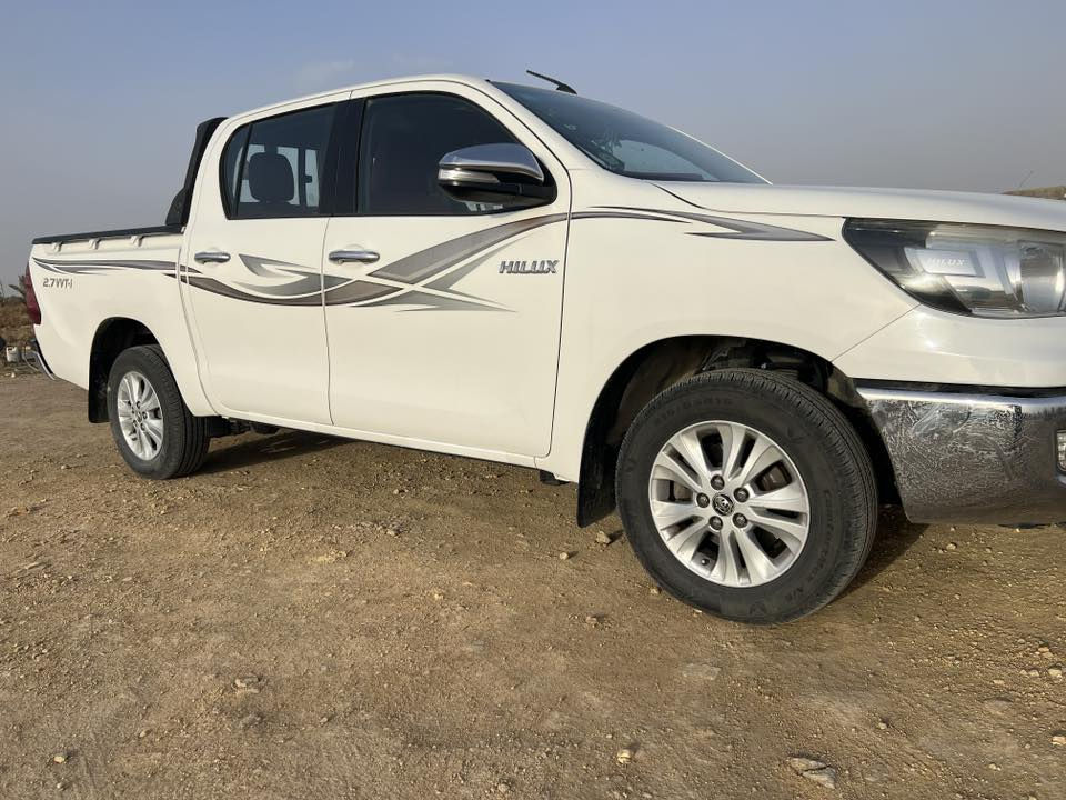 السلام عليكم بيك اب هايلوكس 2017مكفوله كفالة بسمي رقم بصره مكاني الناصريه السعر $235قفل  الاتصال على ***********/***********
