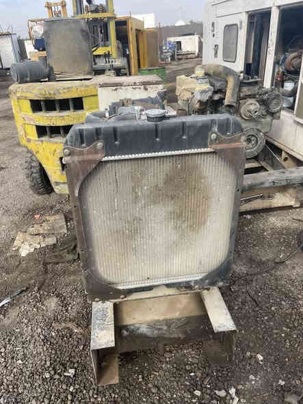 بيركنز 27 كيفي شغال لا تنقيص لا تبخير شغال جاهز مكانها رمادي سعرها 20 ورقه بيها مجال شويه 
***********
