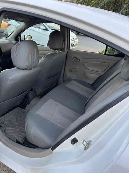 سلام عليكم للبيع نيسان هندي مديل2021رقم بغداد بيها لغد صفحه اليمنه مضروب او معدل عل بارد بيها بنيد او جالملغ مبدلات نفس الون سياره حلوه او كاعده مابيها كل نقص مكان السياره بغداد الكاضميه السعر90او بيها مجال 
اي ستفسار ***********
