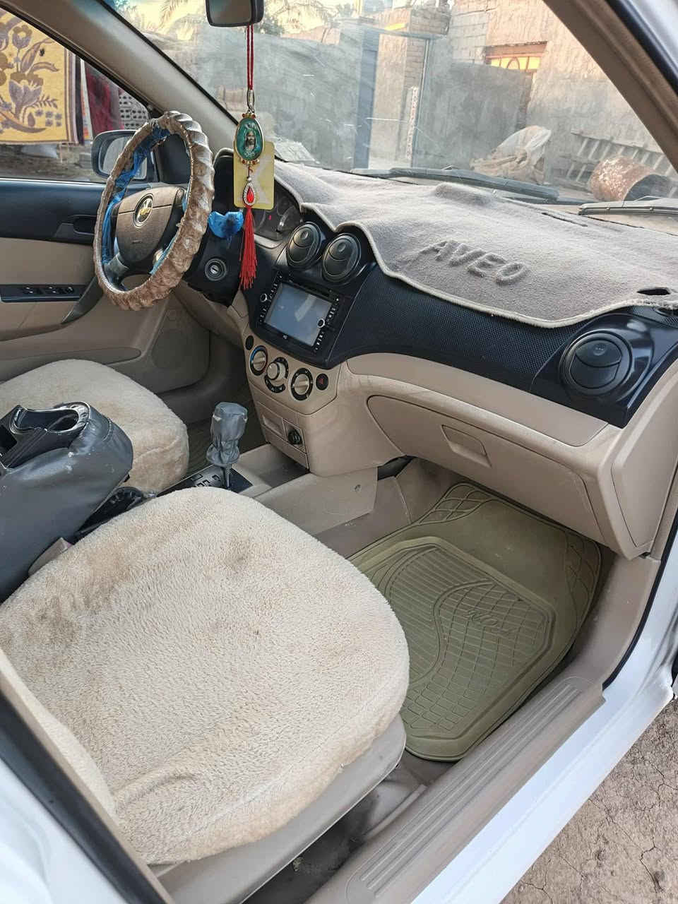 سلام عليكم افيو ٢٠١٠ قادسية مكفولة تحويل ثاني يوم الاتصال بالرقم ***********  السعر ٧٥ وبيهه مجال
