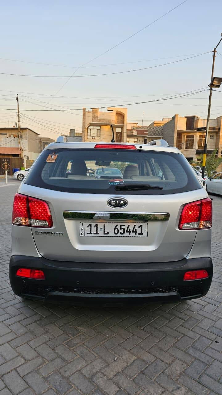 كيا سورنتو 2012 كلين تايتل خليجي محرك 2400 ماشيه 130 لون سلفر / السعر 140$
وبيه مجال الاتصال عل رقم *********** محمد
