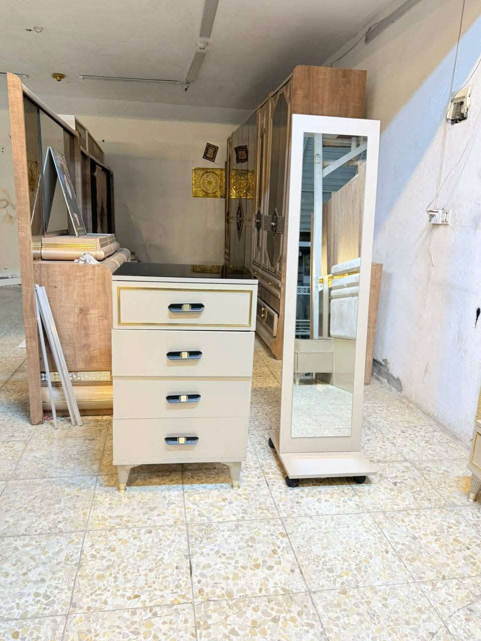 غرفه تركي مودرن 9 قطع سعر 850 مع شد ونقل مجاني داخل بغداد حجز خاص


**إذا كنت صاحب هذا الإعلان وتريد حذفه لأي سبب، رجاءا أرسل رسالة إلى الدعم الفني**