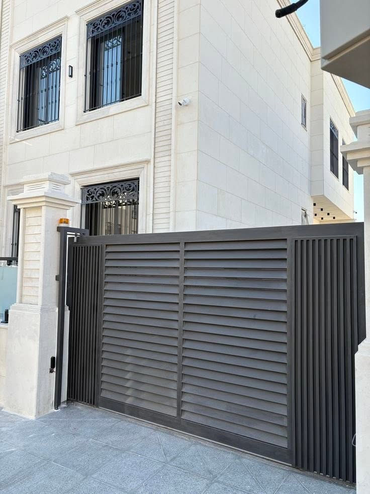 جميع اعمال الحدادة ودرابات الكبنكات الإلكترونية بأرخص اسعار وأفضل مواد
***********
