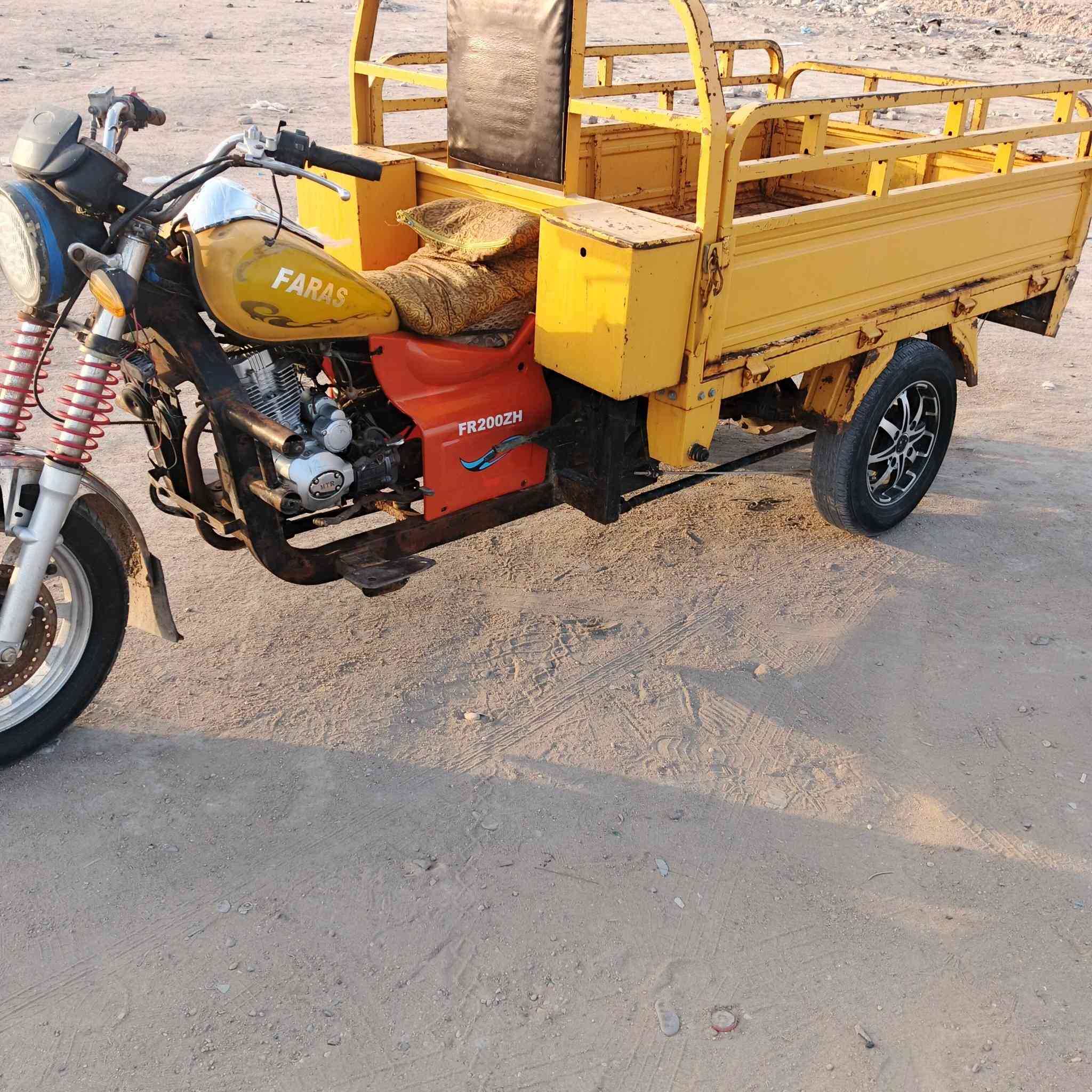 البيع ستوته اليفان مديل2014 رقم وسنويه ابيض راعيه موجود سنويه ما منتهيه سكن بصره حيانيه ستفسار 
***********بي واتساب.  سعر 1500
