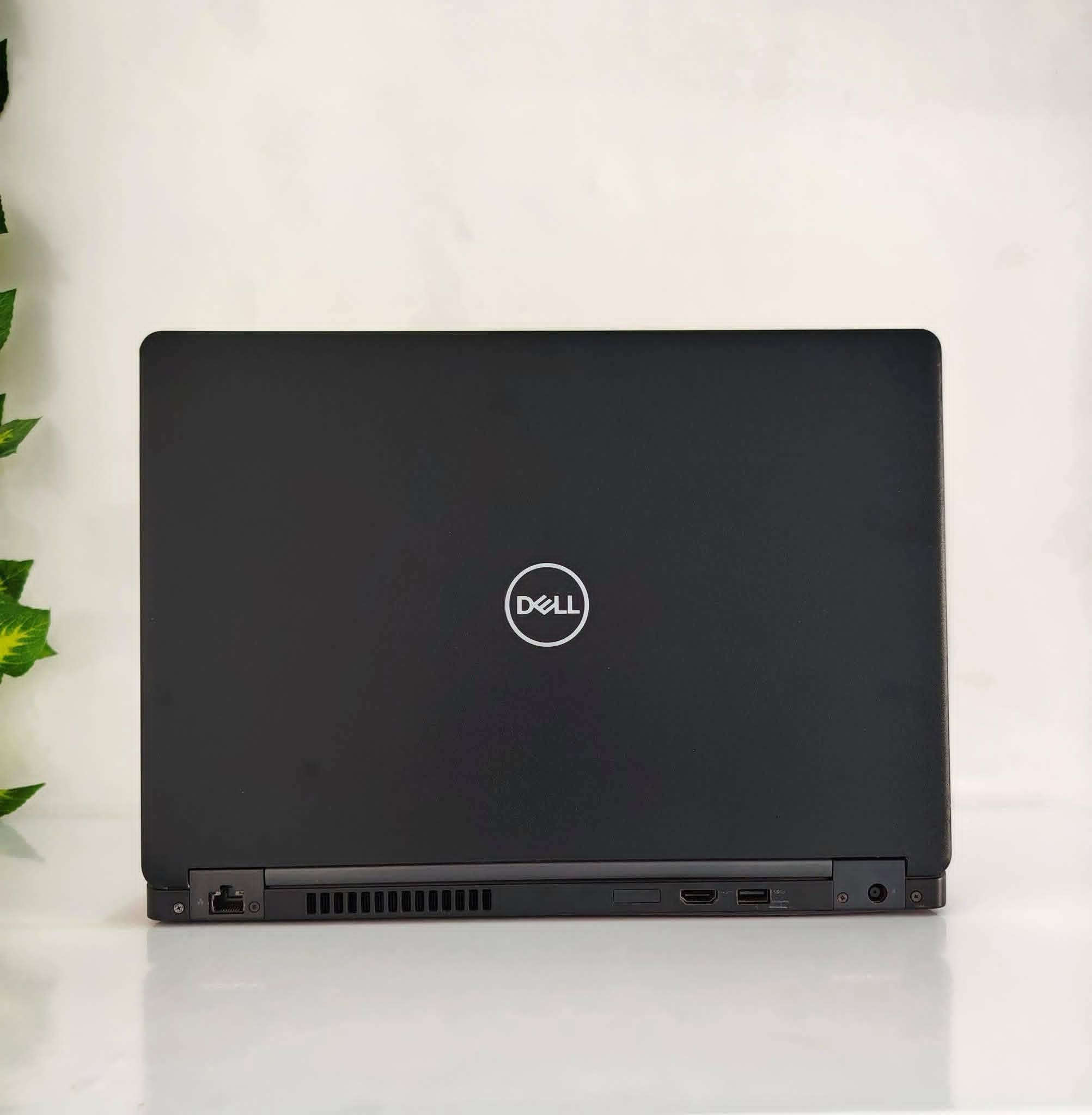 السلام عليكم 
لابتوب DELL E7450
مستعمل قليل (( دراسه فقط ))
نضافه 90٪ 
حجم الشاشه 14 
معالج Core i5_7300 U intel
هارد 256 ssd
رام 4GB
كارت الشاشه داخلي  intel HD 5500 4GB
كيبورد ضوئي 
وندوز 10 
شاحنته الاصليه + جنطه مالته
150  الف قفل 
***********
ناصريه مركز

