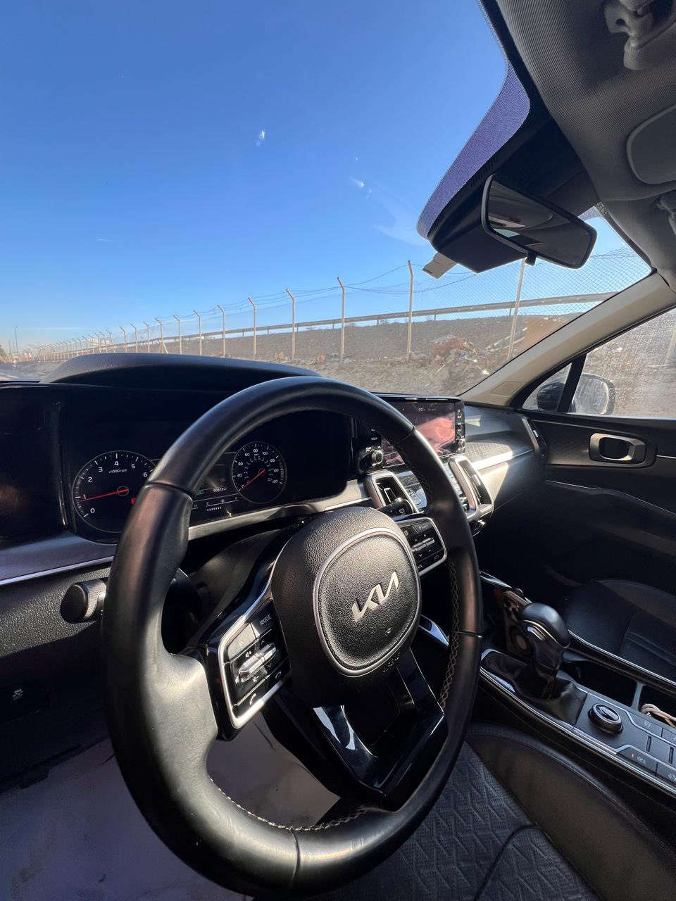 سورنتو 2023 بنوراما
ماشية 70 الف / كم 

رقم أربيل تحويل مباشر 

السيارة حادثها كلش بسيط 
قطعتين صبغ جانبي بدون دواخل 

فول مواصفات : 
 بانوراما 
بصمه- كشنات جلد - كشن كهرباء - كشن تدفئة
اشاير بالمري - اضاءة لمس LED -تحديد مسار- اطفاء تلقائي-تشغيل عن بعد -رادار امامي - مانع انصدام امامي - مانع انصدام خلفي - تحذير بالمري -شاشة كبيره
 وغيرها من المواصفات المعروفه 

مكان السيارة بغداد 

السعر : 230 وبيها مجال بسيط للشراي 

للأستفسار : 
***********
***********
