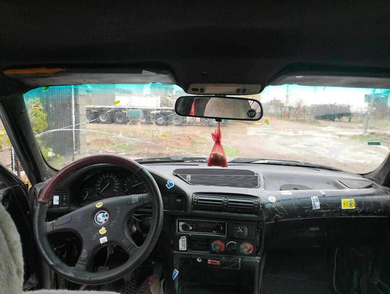 بو فروشتن
520iگير عادي ديجيتال
موسو براوه به شه رت
فو فول عاديه
گيرو مه كينه و سه رفو بوخارد دوكه ل به شه رت
تاقم وايه ر سميه قوه ت به شه رت
قرجيكي لاي سه كني هه يه
سه ياره كه حلوجه 
مالي مه ده ني به شه رت
شوين سليماني
سحري ٢٤گه لامه جال
***********واتسئاپ له سه ره به س السليمانية, العراق
