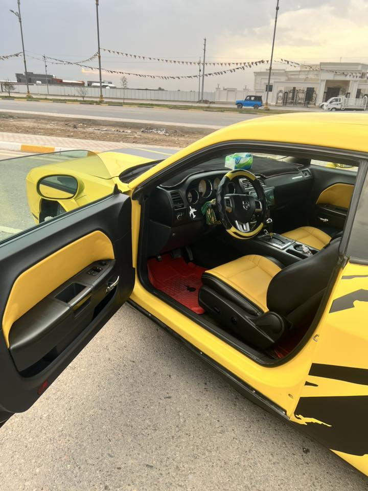 جالنجر 2013 sxt 3600
تغيير لون من اسود الى ليموني 🍋
بجم محدث بلكامل موديل 2020
كشنات جلد اصفر + قمارة كنتارة + كرسي كهرباء
رقم مميز 
كير ومحرك مكفولات
شاشة وكامرة
تحكمات ستيرن وشفتات ومثبت سرعة
منضومة زنون 
تايرات تو سايز 
ويلات 20 نجمة 
تبريد قطعتين
كزوزات وبرمجة بك فاير
والسونار مرفق بلمنشور
عنوان واسط قضاء الصويرة قرب بسماية
***********
السعر ….. 108 ورقة وبيهه مجال قليل
