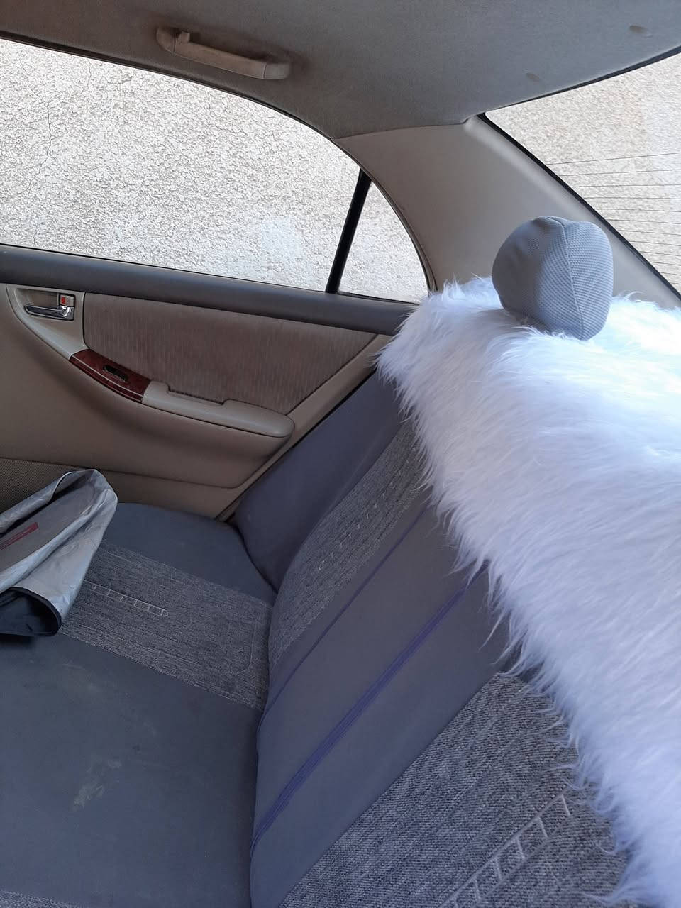 كورلا مديل ٢٠٠٦  رقم بصرة انكليزي باسمي وارد خليجي محرك ١٨٠٠ مكفولة من الكص والنقل فقط المحرك والكير شرط الفحص السعر ٨٤ وبيهه مجال مصبوغة جمالية العنوان البصرة الصالحية شط العرب رقم الهاتف ***********

