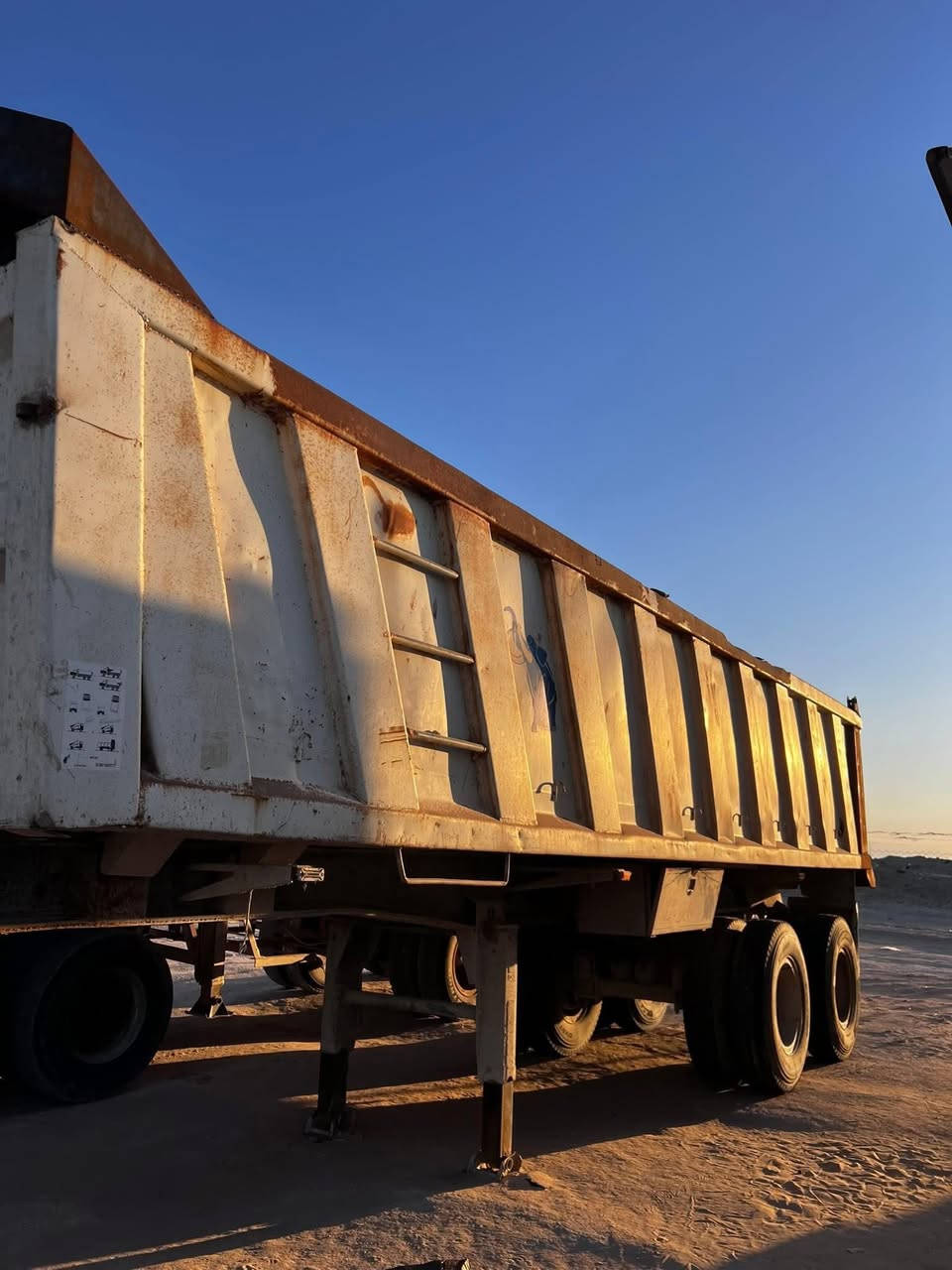 عربانه ماموت حداد شاصي غير مكفول تخم تاير لبيع المكان كربلاء للاستفسار ***********
