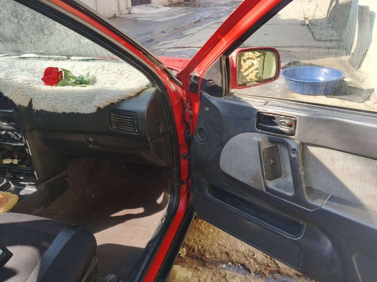 السلام عليكم
سيارة هونداي لانترا موديل 93 گير مكينة شرط محرك مستيبوشي باتري جديد تايرات جدد رقم نينوئ الماني كابون بانزين سيارة خير من الله جاهزة مال بيت 
غير متواجد عل فيس التواصل عل رقم  ***********
