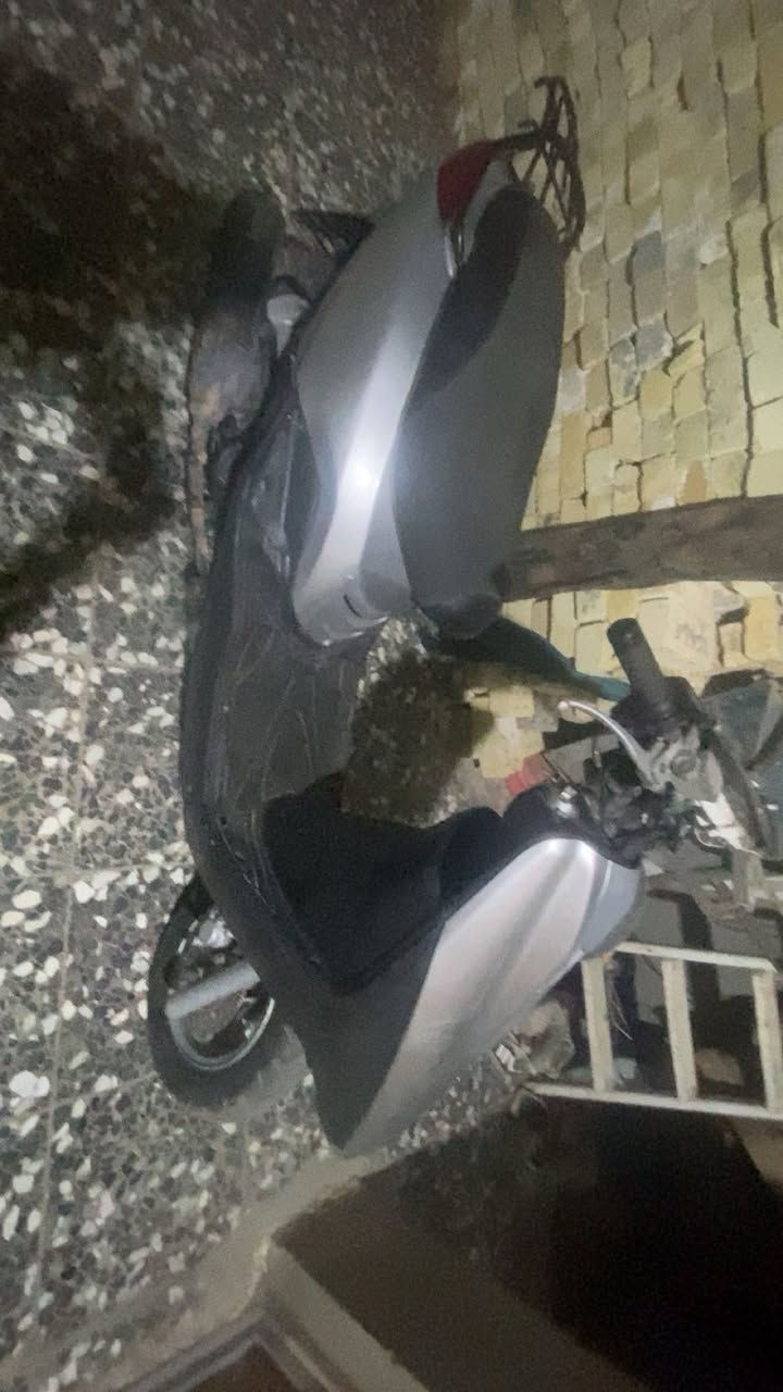 سلام عليكم دراجة Prez نظيفة دراجة مكينة ناعمة كهربائية كلها شغالة كابرا يون وزن ويا ل0كفراتها نظيفة مقلاية دبل إشارة كلها Horin مكاني بغداد الشعب اللي يحب يتصل على هذا الرقمكفراتها نظيفة مقلاية دبل إشارة كلها Horin مكاني بغداد الشعب اللي يحب يتصل على هذا الرقم السعر *********** وبيها مجال دراجة حلوة سعر 450
