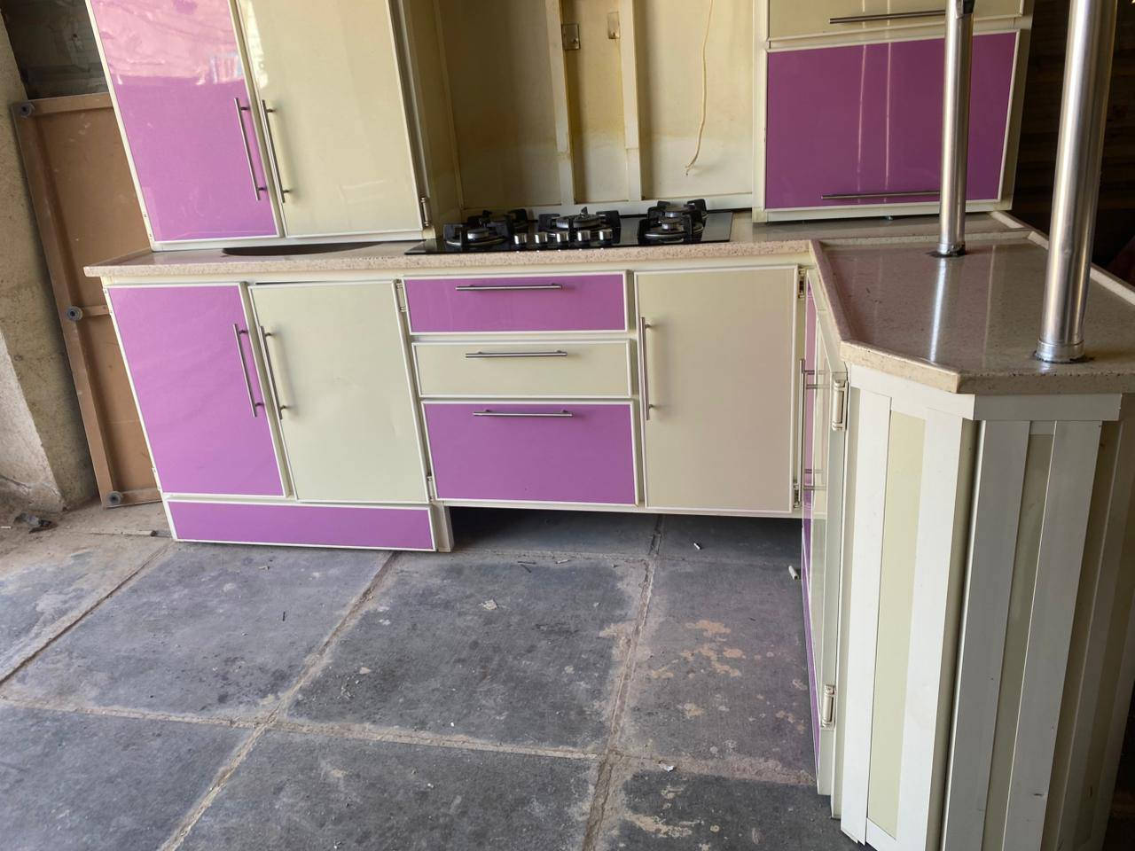 كاونتر مرمر تفصال ثكيل نضيف كلش كلش هوه والطباخ  
سعره ٥٠٠ شراي يراسلني 
مكاني بغداد جكوك


**إذا كنت صاحب هذا الإعلان وتريد حذفه لأي سبب، رجاءا أرسل رسالة إلى الدعم الفني**