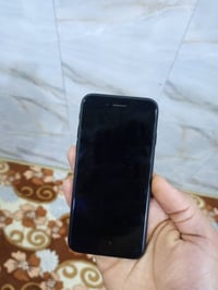 ايفون 7 • بطارية ١٠٠ • نضيف