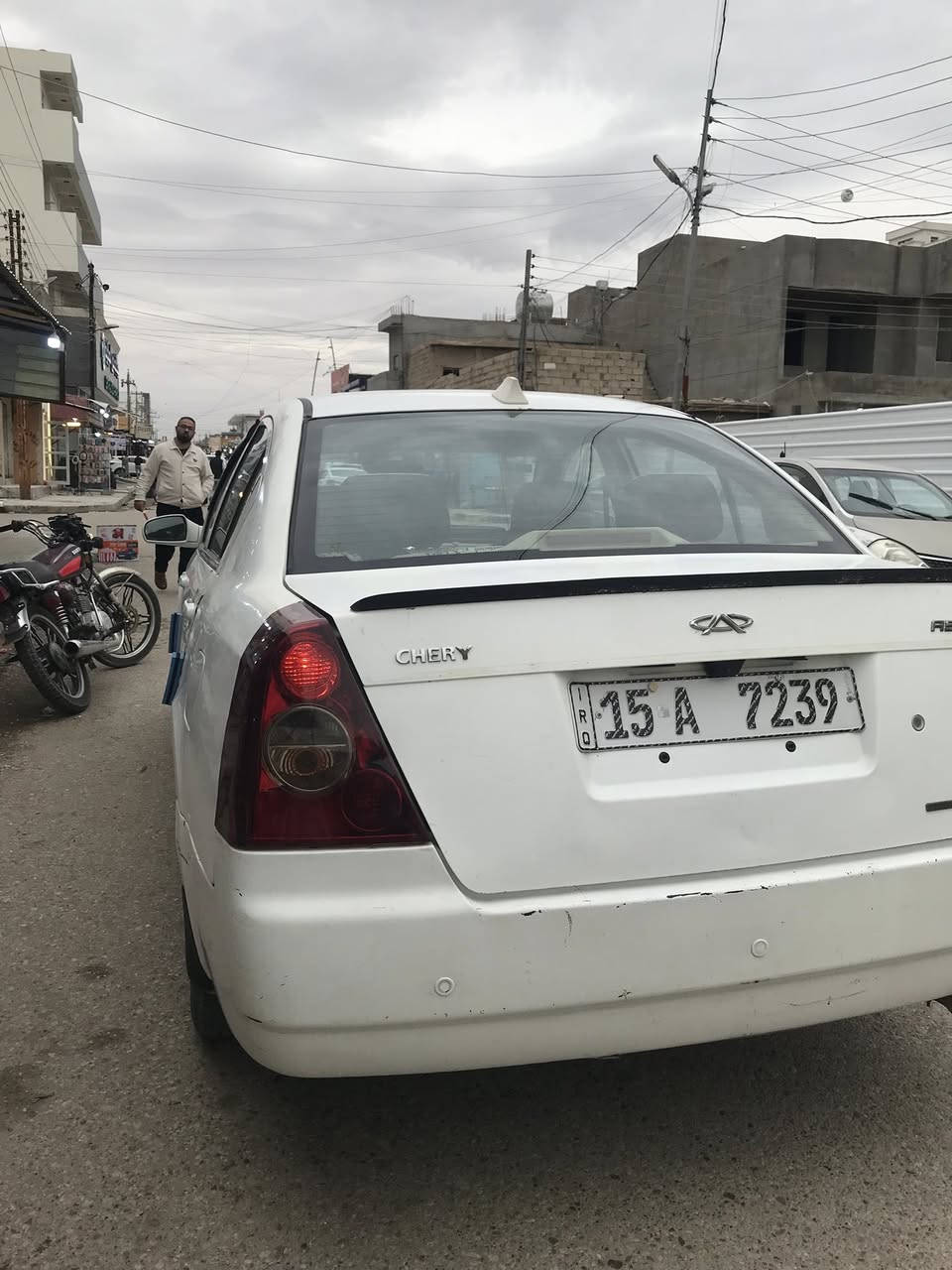 السلام عليكم شيري A5 2012
السياره بأسمي تحويل مباشر كفاله من الضربه والصبغ جاهزه مناقصها شي

گير ومحرك بلاد مو تحوير 

تدفئة + تبريد 

تخم تاير + دسكات خلفيه اماميه جدد + تضليل شمسي

بلكات جدد + دهن جديد 

كهربائياتها شغاله كامله لايتات امامي عالي ناصي كله جديد + سنتر لك وفتح صندوق ع الريمونت سعرها 38$ بيها مجال بسيط كلش مكانها الرمادي ***********
