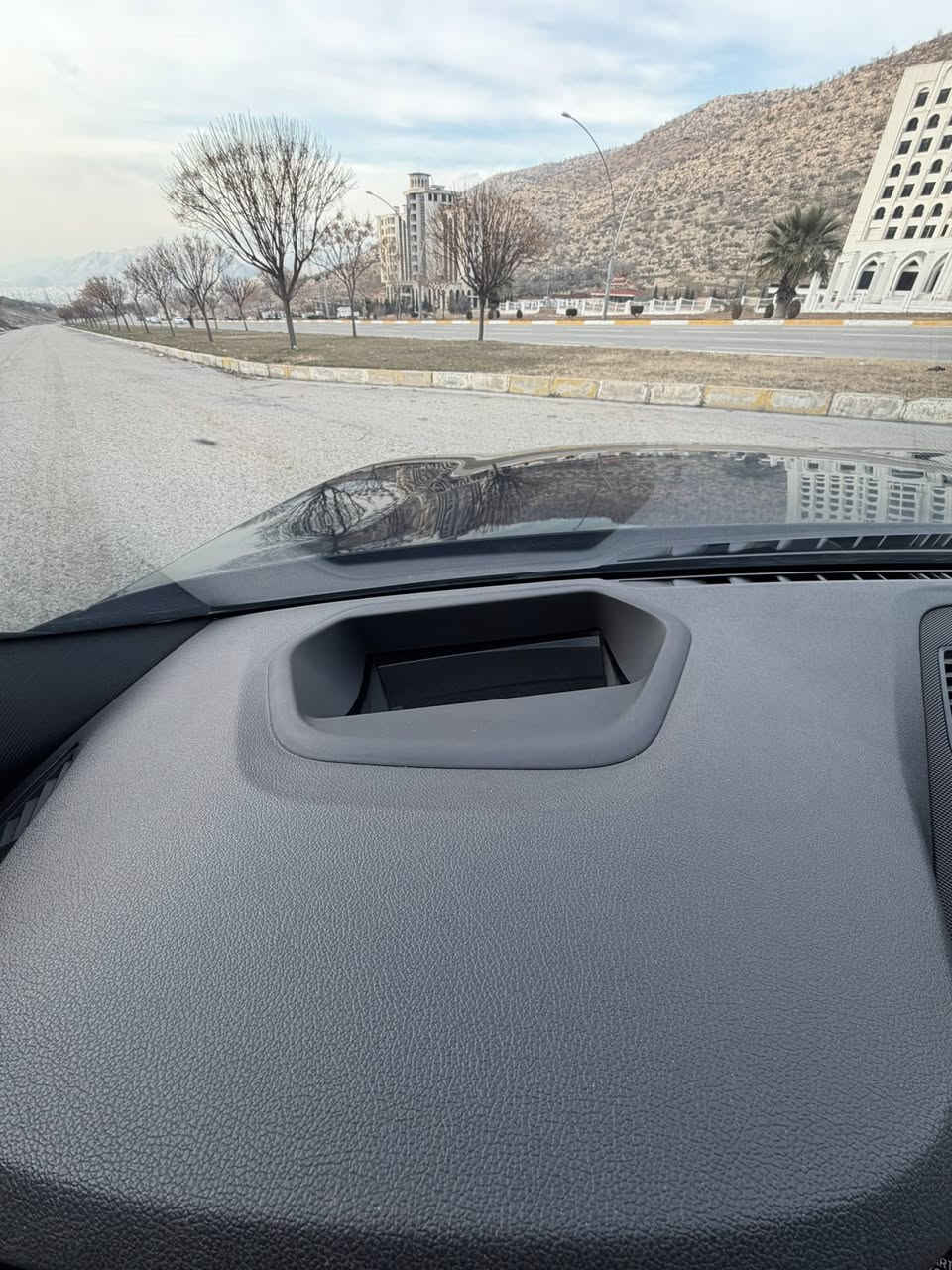 رقم السيارة : دهوك
موقع السيارة :دهوك
نوع السيارة :بي ايم 
موديل السيارة :2019
المسافة المقطوعة:120mi
مواصفات:سيارا موصفات m فول فول صندوك كهربائي فتحة سقف داتاشو تحكم بالصوت عن بعد كشن خزن ستيرن تدفئه مع الكشنات الاماميه فتل رادار السياره كلين بدون اي ضرر شرط من الدعاميه لي الدعاميه بدون صبغ وتعديل داخل جلد عسلي الرقم والسنويه جديده هزة جديده السياره ماينرادلها اي مصرف حيل نظيفه كير و مكينه بشرط 
سعر: 268$و بيها مجال بسيط
للأستفسار :*********** واتساب فايبر كورك
