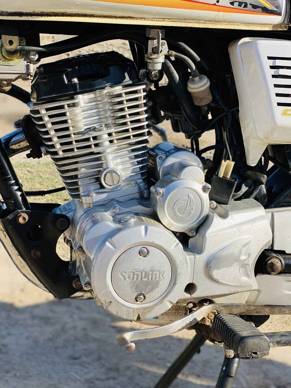 سلام عليكم دراجه محرك 2024 دراجه كامله ما بيها نقص كلها شغاله اوراق موجود مكينه كفاله ما مفتوحه 
عنوان بغداد 

السعر 550 وبيها مجال 

***********
