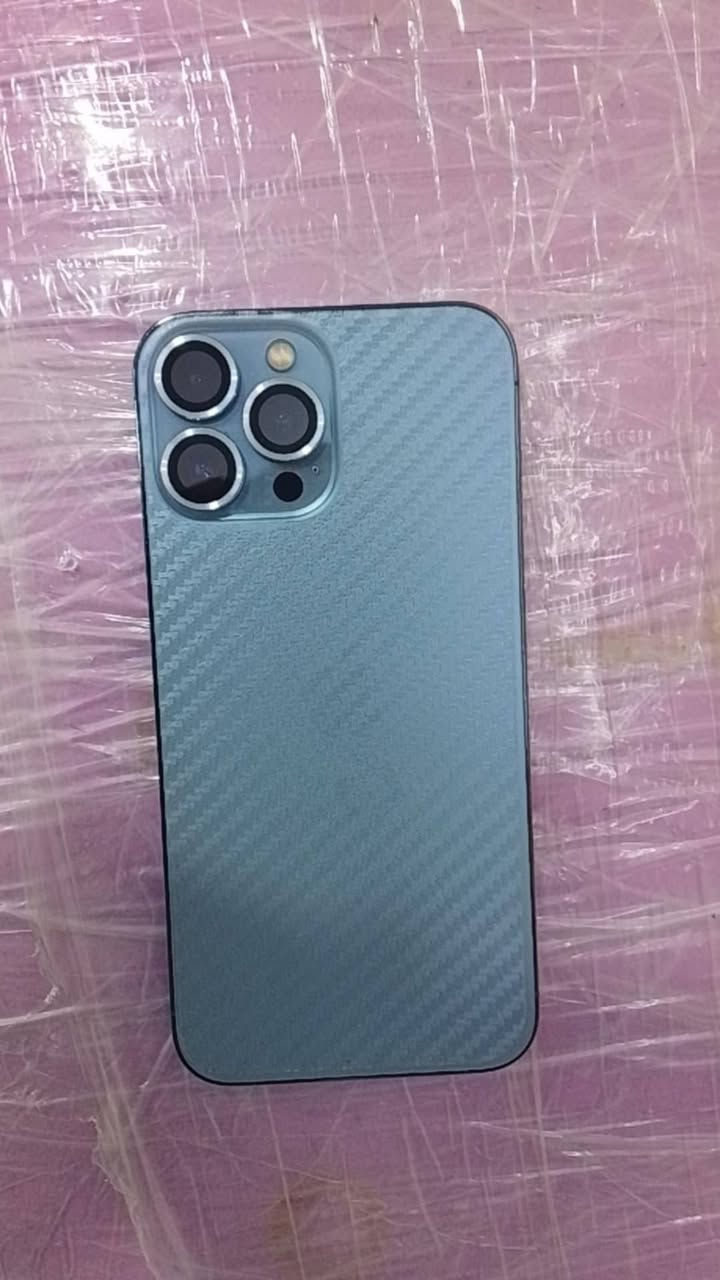 سلام عليكم شباب 13 برو ماكس مريكي جهاز مريكي بطاريه 94بلادي
جهاز مكفول من كلشي تجي وشوف سعره 775 وبي مجال كرتونه وياه 
***********
خابرني
