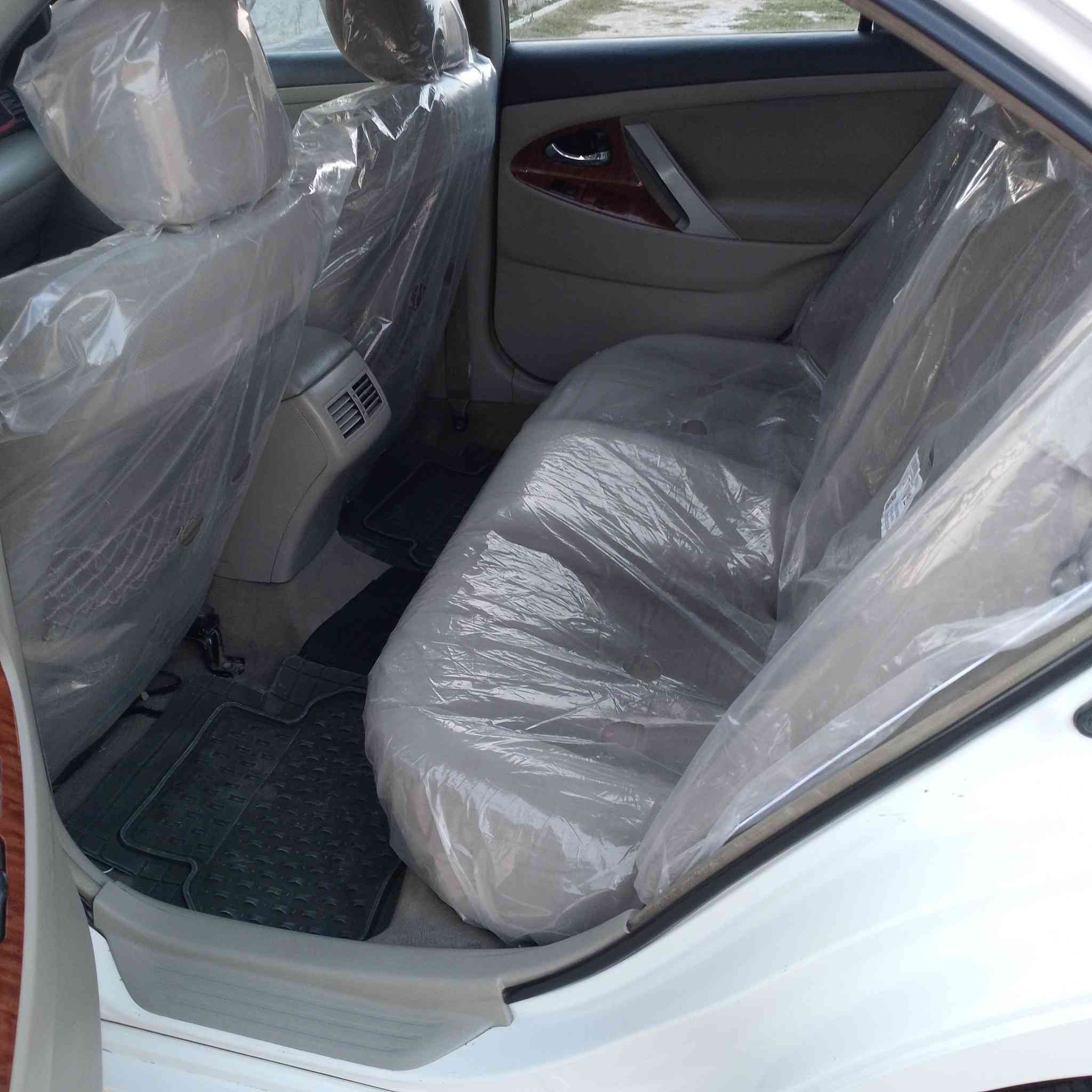 السلام عليكم كامري فول مواصفات كير محرك صدر كله جديد سياره مال جناي بيه 3قطع صبق بدون دواخل اثر اشخوط الشراي يتصل على الخط ***********
