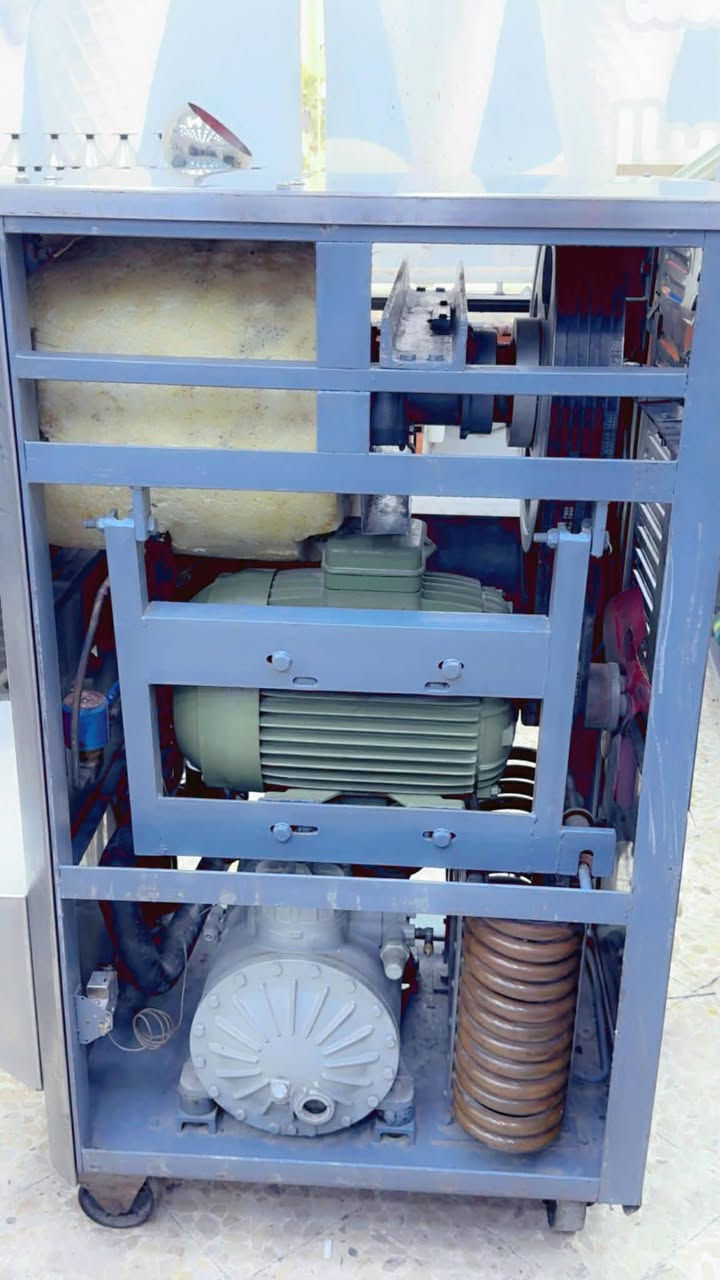 نتاجيه كربجاني ايطالي
١٠ كيلو تبريدماء ثري فيز
بغداد ***********
