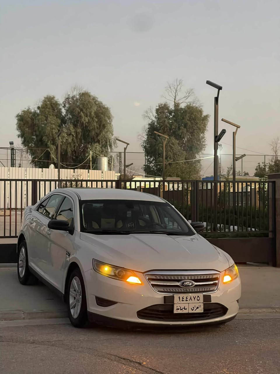 فورد توروس ٢٠١٢بي بوياغ يةك بةلة ساردي هةيه سةيارةكه زور جوان و تازة ماوةتةوه توند و تولة كيرو مةكينةي بةشةرت بي عةيبه بةناوي خومةوةيه سةنةوي بةسةر جووه هةموو كياني بةشةرت هيج خةلةل و شتي نيه سعري 110$و معامله 
0771 502 0007 
0751 236 84 33 
شوين سليماني السليمانية, العراق
