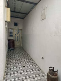 الراشديه واسط • ١٣١م • واجهة ٦ونص