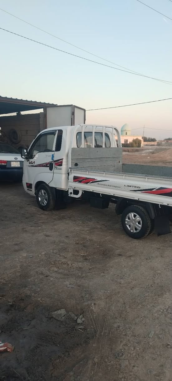 السلام عليكم توجد سياره للبيع موديل 2010 مكفوله كفاله عامه شرط السوناتا السعر ٧٣ وبيهه مجال ***********
