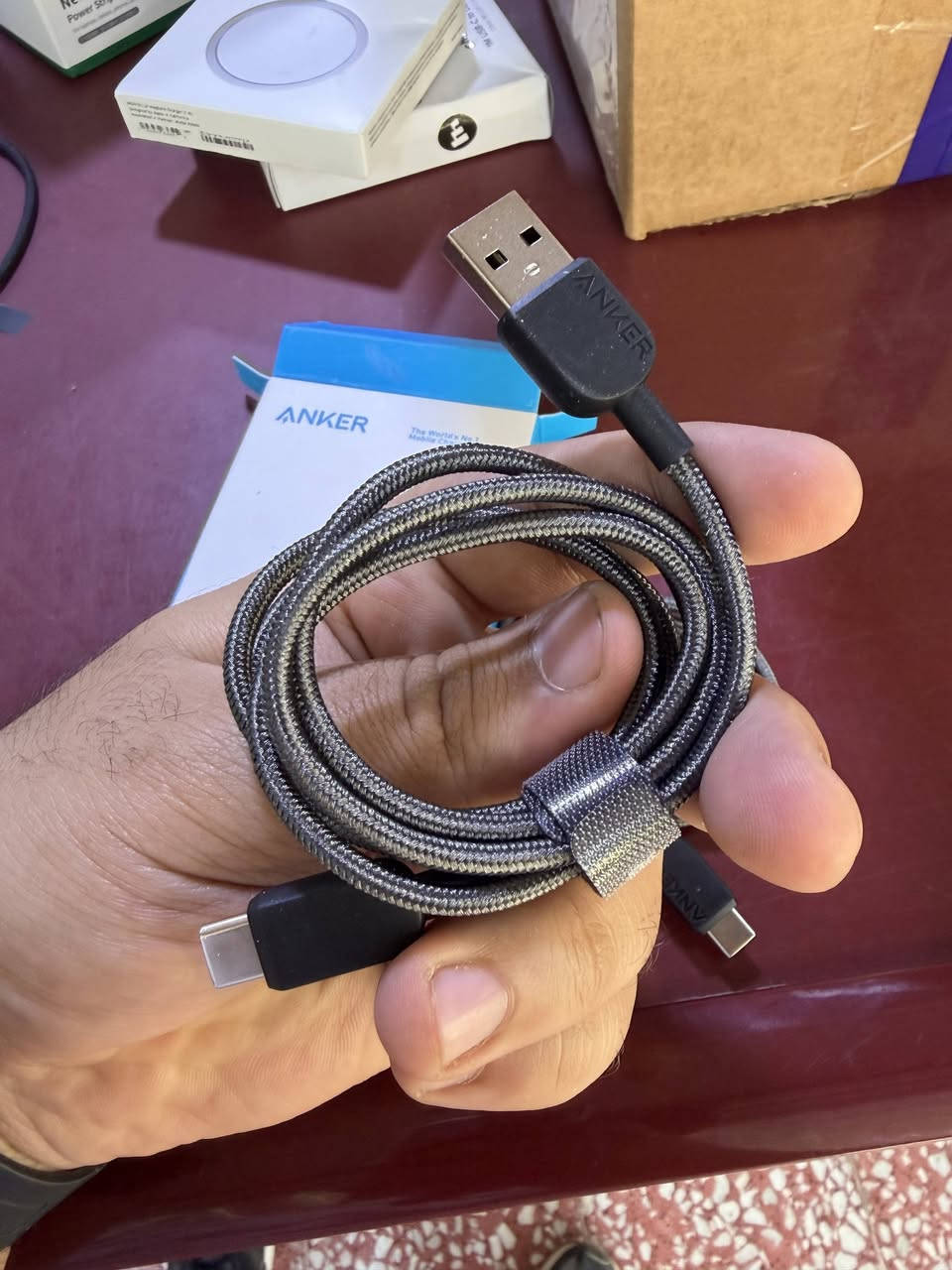 كيبل انگر تايب سي Anker Type A to C Cable من امازون امريكا حصرا
كيبلات انگر تايب A الى تايب C
طول 1 متر
USB 2.0

جديد كلياً غير مستخدم من امازون امريكا حصرا ✅ 
يتوفر توصيل لكل أنحاء العراق 
سعر الكيبل 15 الف شامل التوصيل 
للطلب خاص او واتساب 
***********

Anker USB A to USB C Cable, Charger Cord (2 Pack, 3FT), for iPhone 17 Series,Samsung Galaxy Note 10/S10+ S10, LG V30 (Black)

