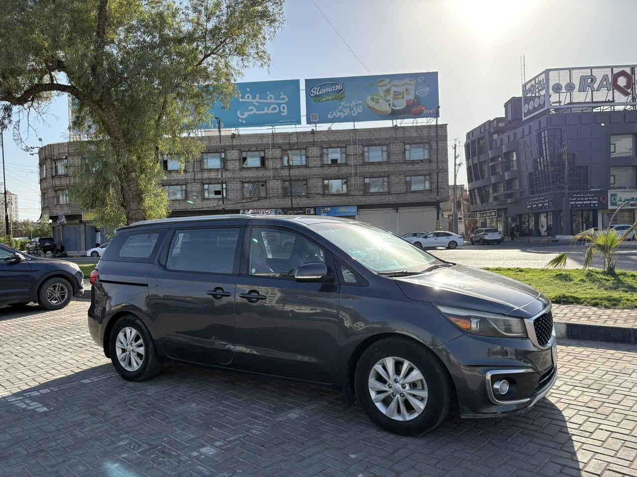 سيدونا ٢٠١٧  امريكي  حلوه ونضيفة بدون لا اتعبك او تتعبني شراي اتصل وبخدمتك 
سعر١٧٥$. وبيها مجال 
***********
