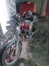 للبيع دراجه اوراقها ضايعه اتكفلها عشاير وسرقه تاي موتو 2013 مكلف بنشره...