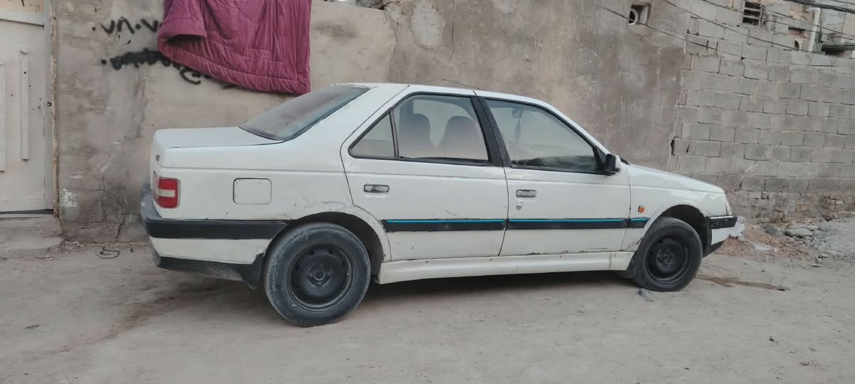 سلام عليكم بيجو 405 موديل 2009
السعر 28بيه مجال  
***********بي واتساب
