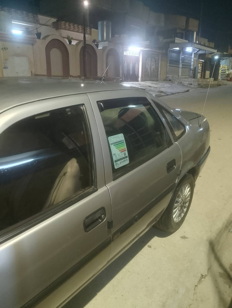 فكترا 91 بإسمي أرقام انكليزي قبل يومين شديتهن محرك بي تنقيص كوبون موجود شرط التحويل 4 تواير جدد باتري جديد سستم مبدل وتطويز السقف والجاملغات الخلف على مود الهزه سعر 43 بيها مجال بسيط ***********.. *********** مكاني قرب سوق المعاش الأيمن
