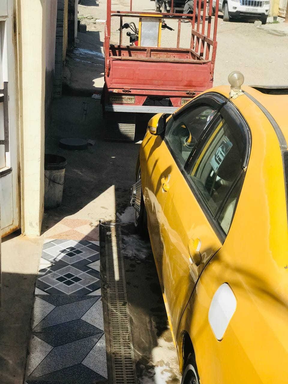 سلام عليكم BYD2014 كير محرك بلادي اوتو1800 بصمه فتحه تشغيل عن بعد كامره حساس خلفي صدر امامي خلفي جديد تخم تاير جديد تبريد ثلج تدفئه رقم ديالى بسمي
للاتصال ***********
للبيع او مراوس حسب القناعه
مكاني ديالى بعقوبه
