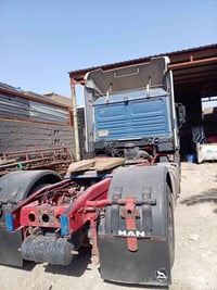 مان صقر للبيع اتصل 07733292878