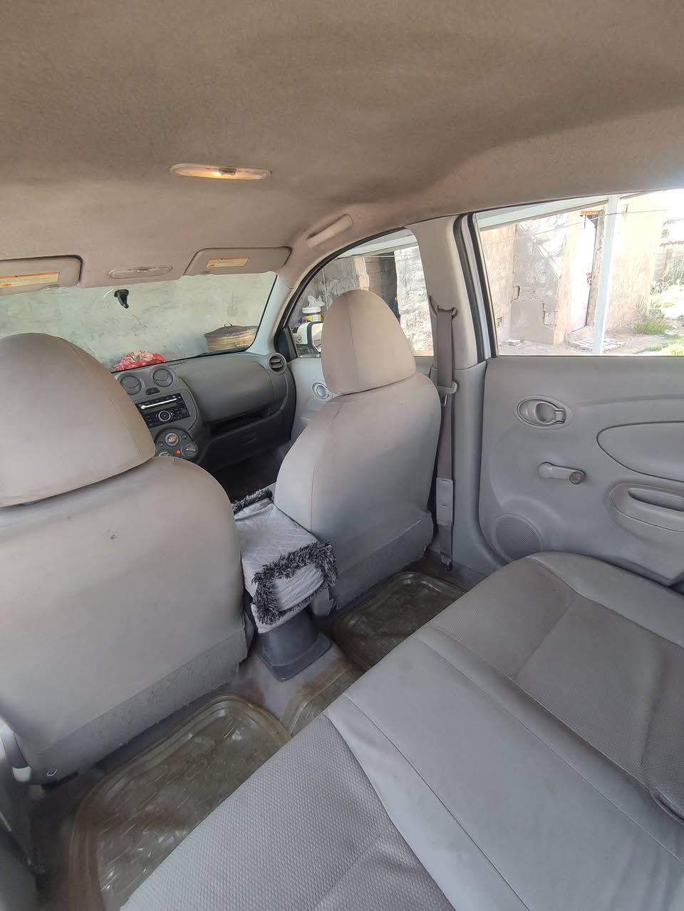 سياره نيسان سني موديل 14 هندي رقم سليمانيه جديد وارد خليجي سياره تخم تاير صدر جديد  تبريد ثلج شرط تحويل ثاني يوم
السونار مرفوق ويه الصور/السعر 85.    غير متواجد ع فيس 

***********
