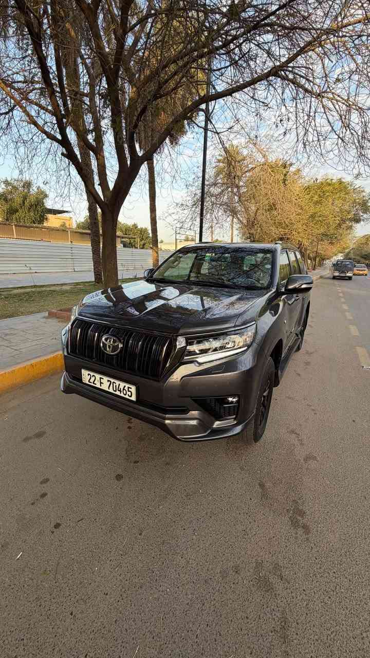 برادو 2022 VX 
نايت شيد
لون نفطي 
رقم اربيل انگليزي باسمي
ماشية ٥٩،٠٠٠ كيلو
8 ايرباگ
بصمة 
فتحة 
كشنات كهرباء
ثلاجة
تبريد كشنات
تبريد ٣ قطع
تبريد ٣ مناخات منفصلة
٧ راكب
عدادات ليزرية
شاشة چبيرة بيها Apple carplay - android auto وايرليس
كامرة خلفية
‎شاحن وايرليس
لايتات زنون ادابتف
حساسات خلفية
سبير تعليگ
٥ ويل كب
دبل تانكي ١٥٠ لتر

‎السيارة مكفولة من الصبغ والبارد 

السعر ٤٦٥٠٠ وبيها مجال كلش بسيط 
مكاني بغداد البنوك
*********** بغداد, العراق
