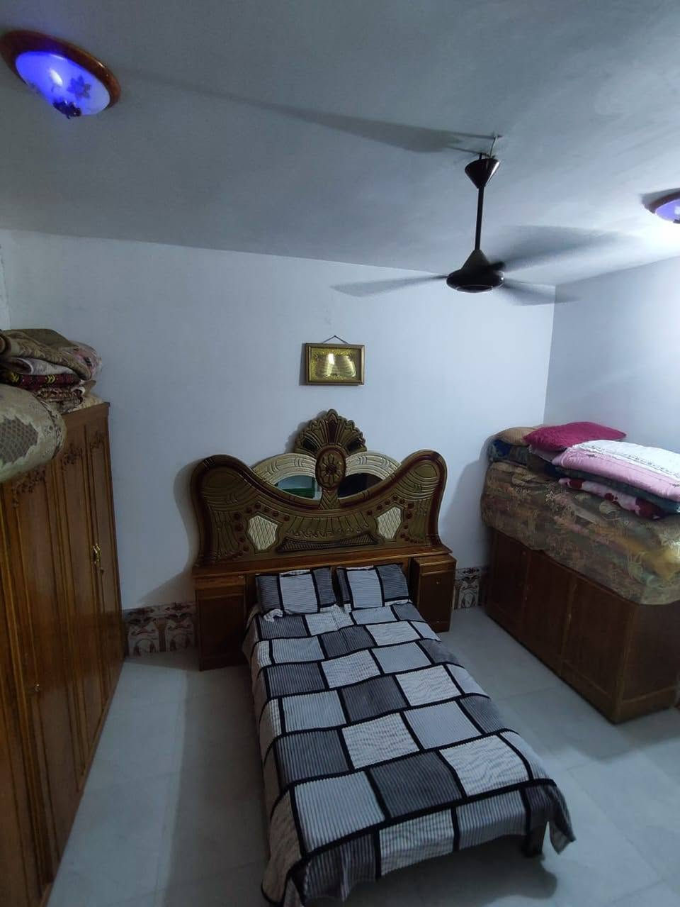 دار سكن للبيع في حي الصحة بلبداية قرب رؤف ٢٠٠متر كونكريت بناء حديث طابوق السعر ١٢٠ 
دار سكن للبيع في حي الصحة بلبداية قرب رؤف ٢٠٠متر تبليط خدمات كامله 

♦️♦️♦️♦️ قرب #رؤف طابو صرف 

#غرفتين #وصاله #ومطبخ #وصحيات #واستقبال 👏👏

#السعرــــ120مليون وبيه مجال 🤏

#اتصل*********** ☎️☎️

@الجميع @إشارة
